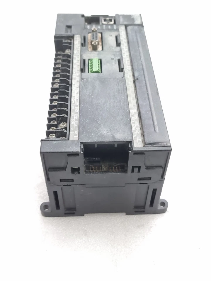 OMRON SYSMAC CP1L PROGRAMMABLE CONTROLLER CP1L